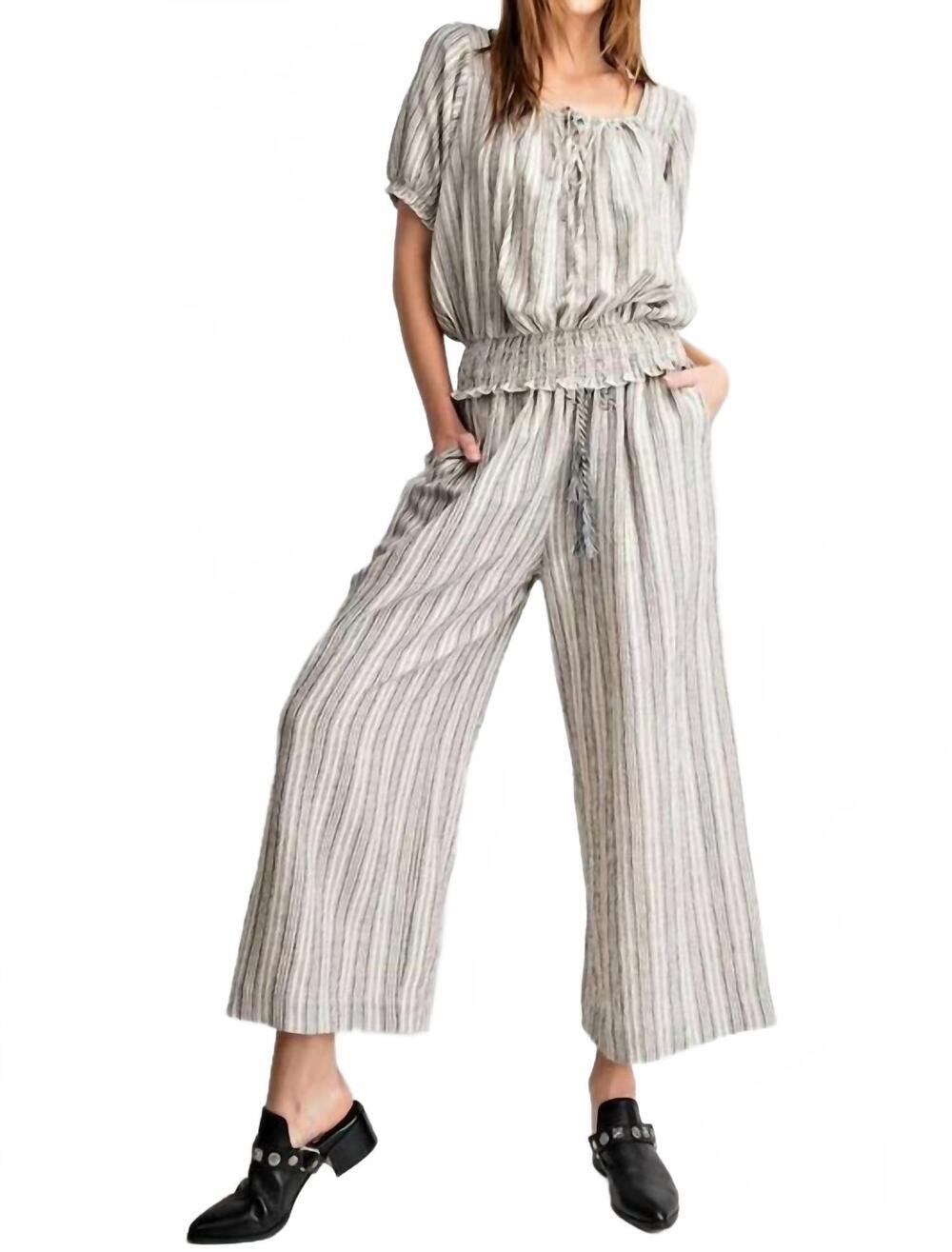 NEW EASEL kenzie stripe cropped blouse in black